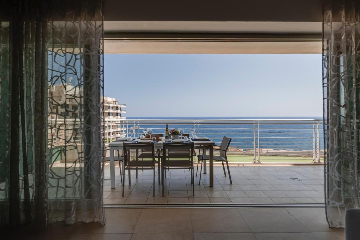 Fort Cambridge Apartments By Homely Sliema Exteriér fotografie