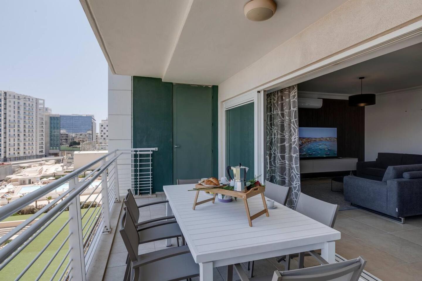 Fort Cambridge Apartments By Homely Sliema Exteriér fotografie