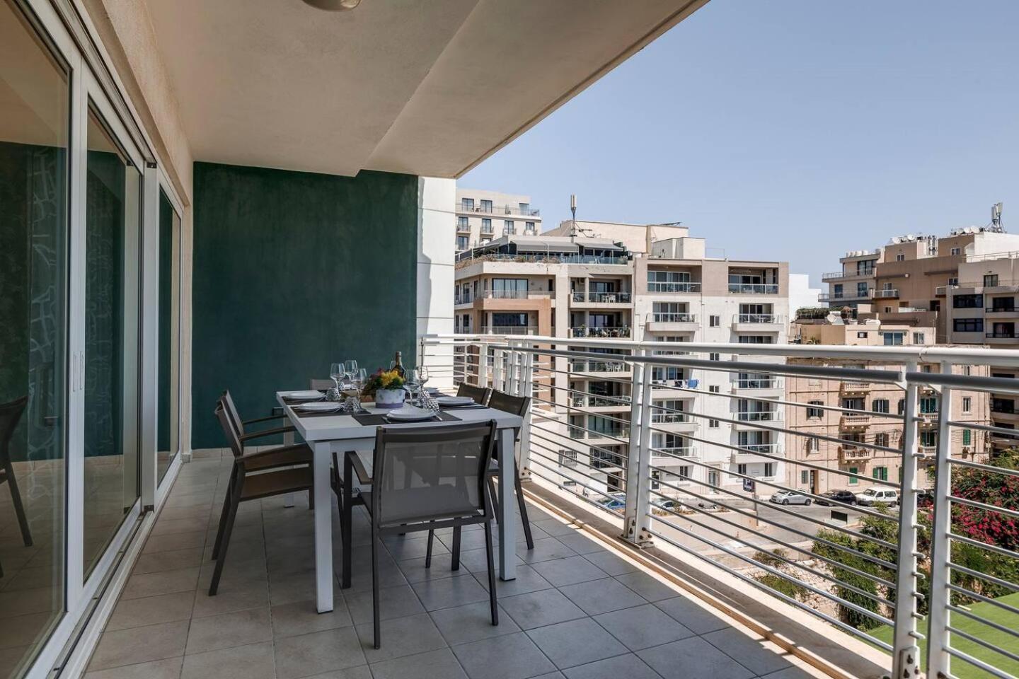 Fort Cambridge Apartments By Homely Sliema Exteriér fotografie