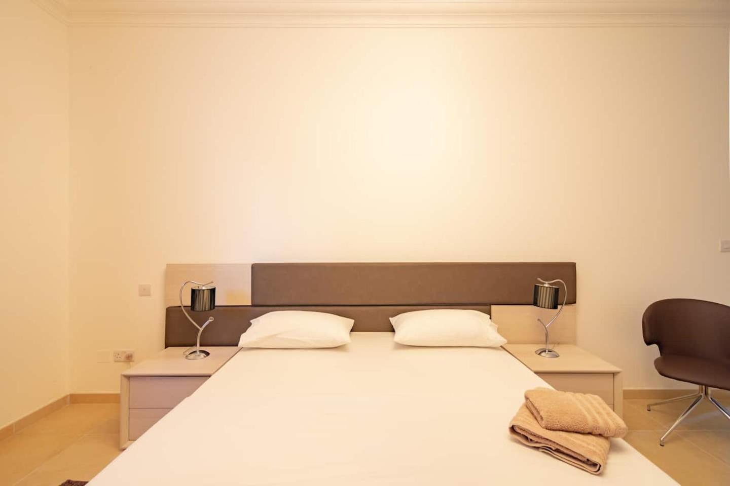 Fort Cambridge Apartments By Homely Sliema Exteriér fotografie